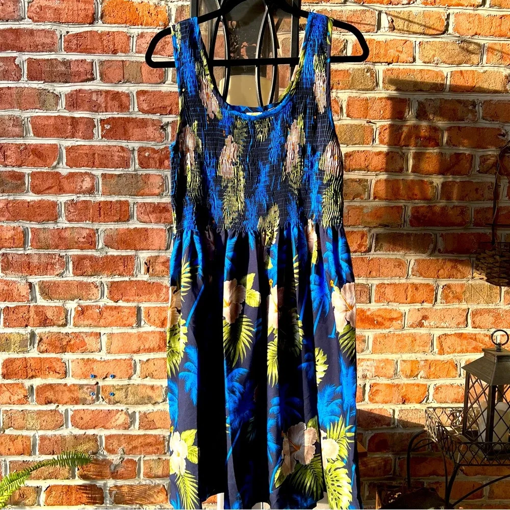 SUNDRESS•TROPICAL PRINT•ONE SIZE - Picture 2 of 10